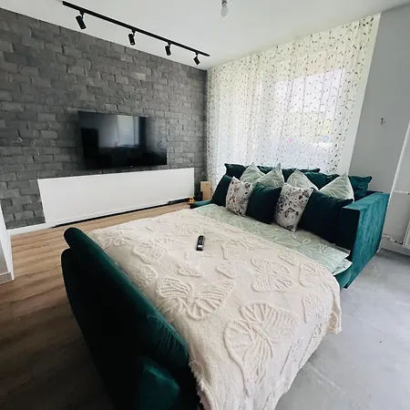 Apartment Sparrow Apartmens Kosice